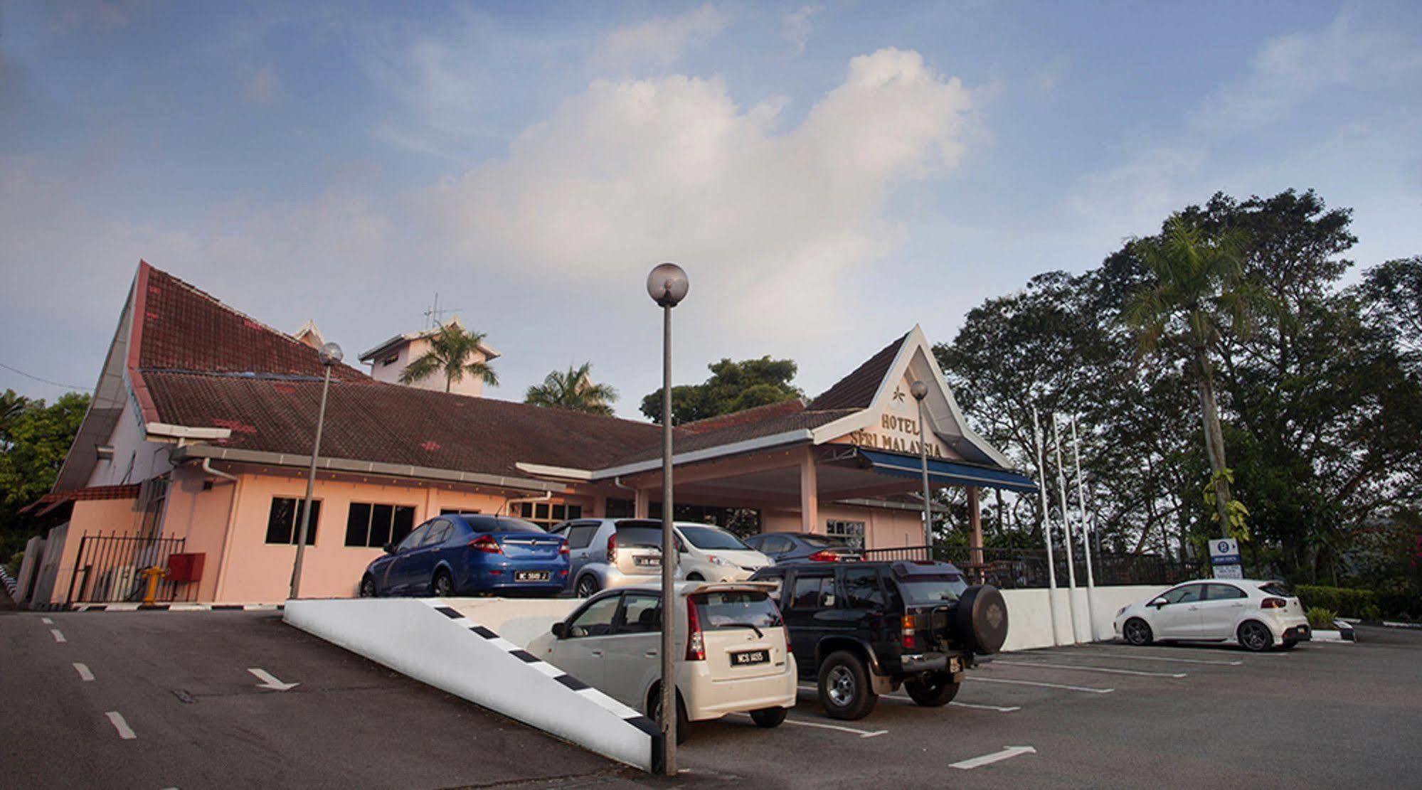 Hotel Seri Malaysia Seremban Extérieur photo
