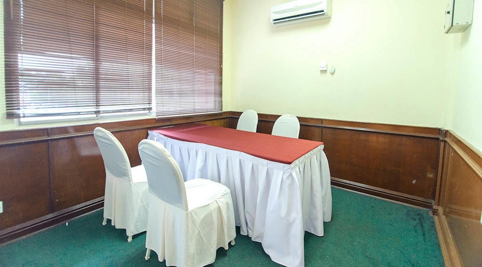 Hotel Seri Malaysia Seremban Extérieur photo